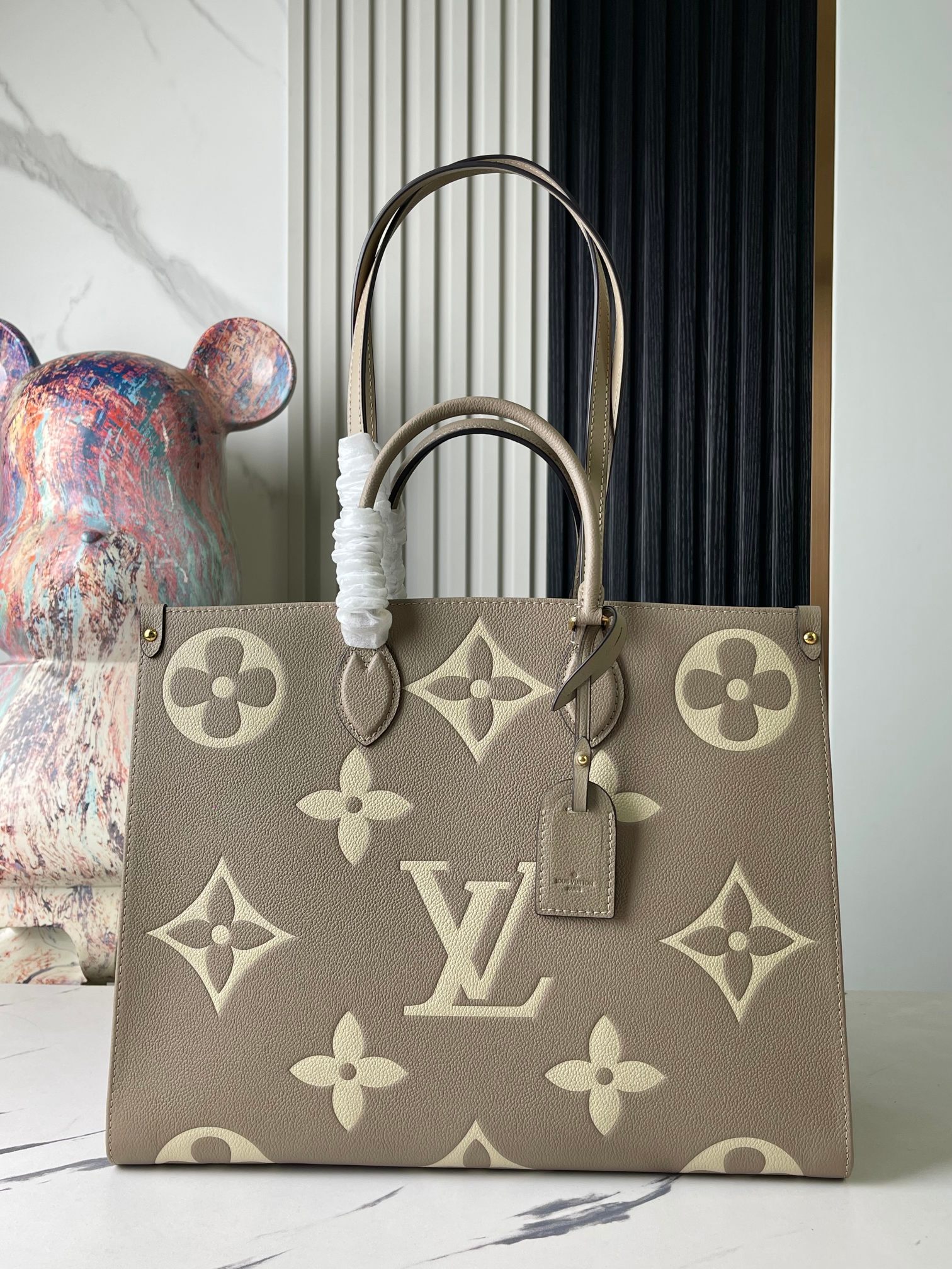 Louis Vuitton Shopping Bags